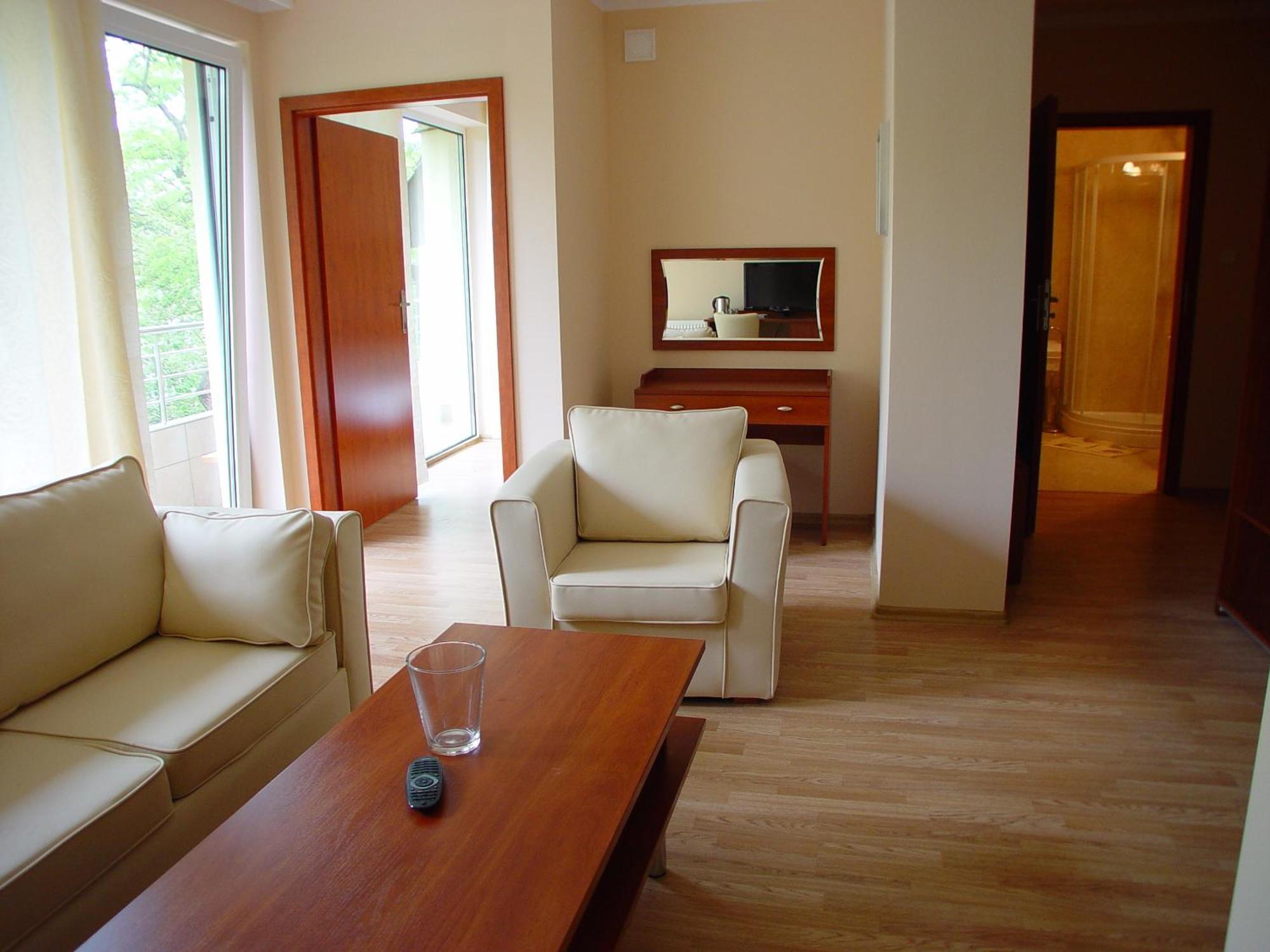 Bed and Breakfast Floryda Jurata Exterior foto