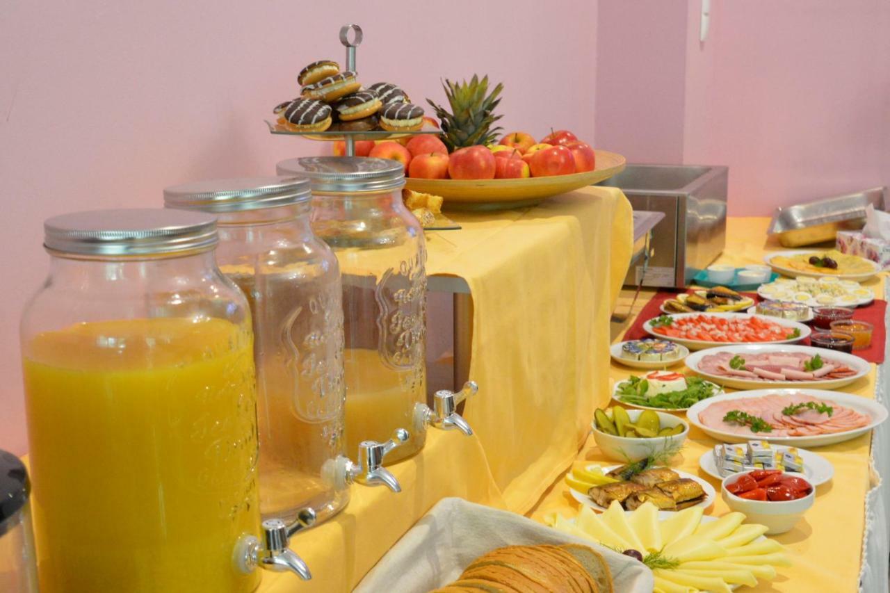 Bed and Breakfast Floryda Jurata Exterior foto